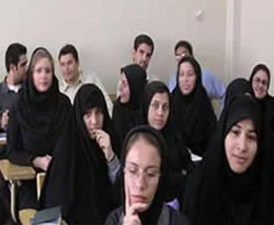 İran'da kız öğrenci hakimiyeti