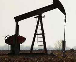 İran Venezuella'dan petrol ithal edecek