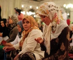 Kadir gecesinde camiler doldu taştı