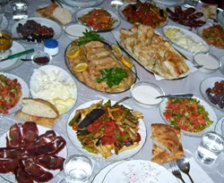 Lezzetli iftar sofrası hazırlamanın yolları