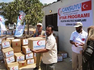 Lübnan'daki Filistinlilere Cansuyu ulaştı
