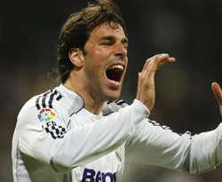 Nistelrooy'a nazar değdi