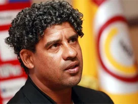 Rijkaard harıl harıl Türkçe çalışıyor