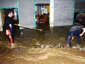Rize bayram günü sular altında kaldı