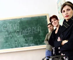 Romanya'da binlerce yargıç grevde