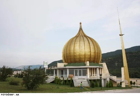 Safranbolu'nun simgesi safranı, cami kubbesi yaptı