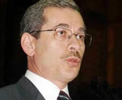 Şener meydanlara iniyor