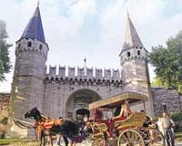 Topkapı Sarayı'nda uyuşturucu şoku!
