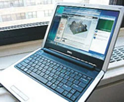 Ucuz laptop pazarını koklayan dev