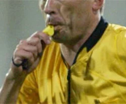 UEFA'da 5 hakemli sistem başlıyor