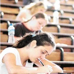 Üniversite kayıtlarında yarın son gün