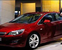 Yeni Opel Astra fuarda vitrine çıktı