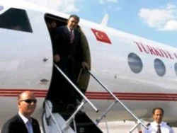 Abdullah Gül Sırbistan'a gitti