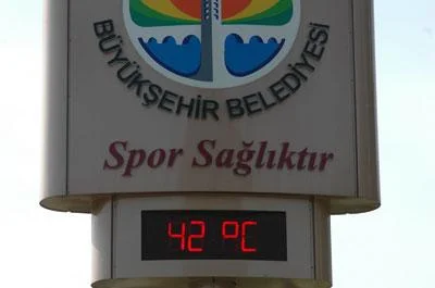 Adana, 42 dereceyi gördü