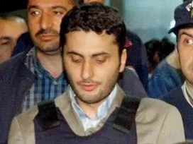 Arslan ile Babasının arası bozulmuş!