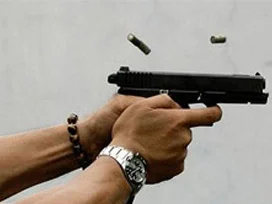 Atina'da polis karakoluna silahlı saldırı