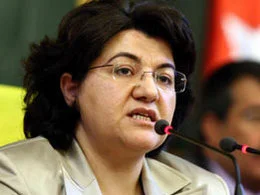 Ayna: Kimse kimseyi tehdit etmesin