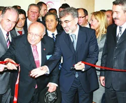 Demirel'den açılıma destek