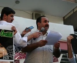 Diyarbakır'da başörtüsü protestosu