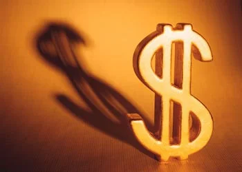 Dolar içerde ve dışarda dibe vurdu