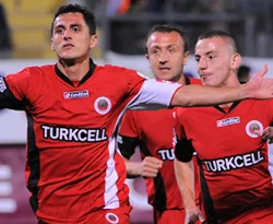 Ertuğral mağlubiyetle başladı: 2-0