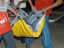 Eşinin cesedi başında 48 saat geçirdi