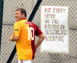 G.Saraylı futbolcular cezaevine düştü