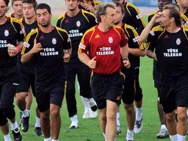 Galatasaray, Dinamo hazırlığına başladı