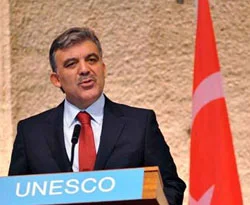 Gül Paris'ten dünyaya seslendi