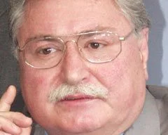 Güzel'den zehir zemberek açıklama
