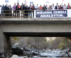 'Kanımızı canımızı veririz suyumuzu vermeyiz'