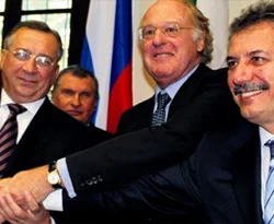 Milano'da tarihi imza