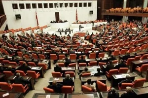 Milletvekili seçimleri 4 yılda bir yapılacak