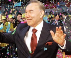 Nazarbayev, işadamı ordusuyla Ankara'da
