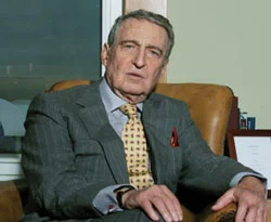 Rahmi Koç: Kaç numara fırlatmış?