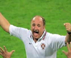 Terim'in yerine Scolari geliyor