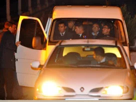 2 albay ve 1 yarbay 'kafes'e girdi