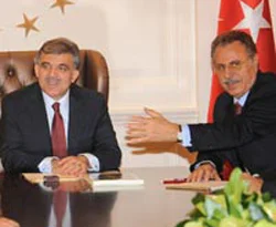 Abdullah Gül Alevi iftarına katılacak