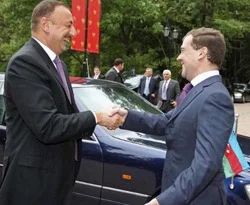 Aliyev ve Medvedev bir araya gelecek