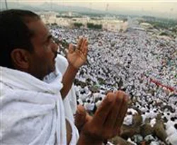 Arafat 'beyaza' büründü