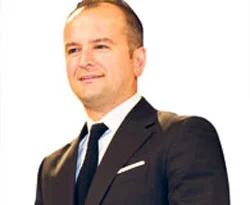 Arap turistler yara sardı