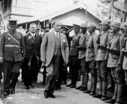 Atatürk 'TSK Türk milletinin özüdür' demedi