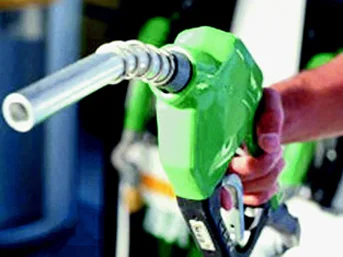 Benzine vergi indirimi mi geliyor?