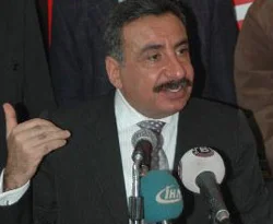 CHP'li vekilden Onur Öymen'e tepki