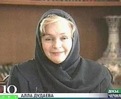 Cohar Dudayev'in dul eşi Tiflis'e yerleşiyor