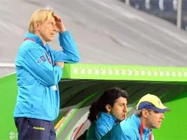 Daum: Futbolcular çift forveti istedi