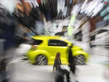 Elektrikli otomobille rekora koştu