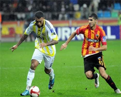 Fenerbahçe'ye Kayserispor çelmesi