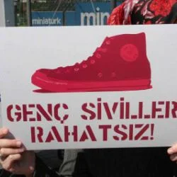 Genç Siviller'den sürpriz davet