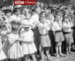 İngiltere yoksul ailelerden özür diledi